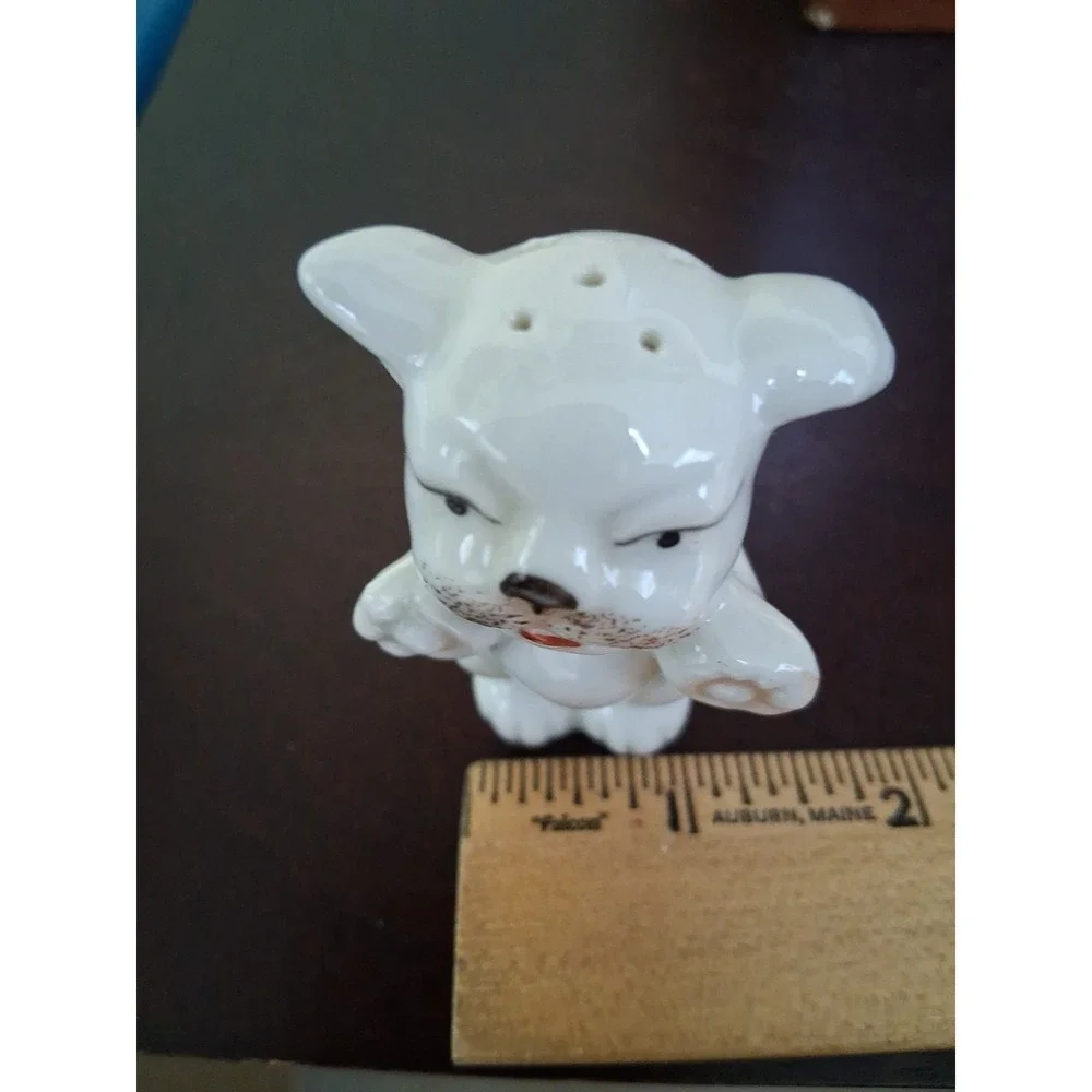 Old 1950s Occupied Japan Porcelain The Dog Vintage Salt Pepper Shakers Set